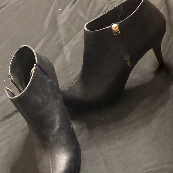 Block booties - Picture 2 of 3